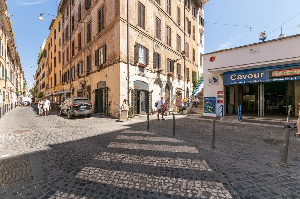 Monti Romantic Sunshine Maisonette