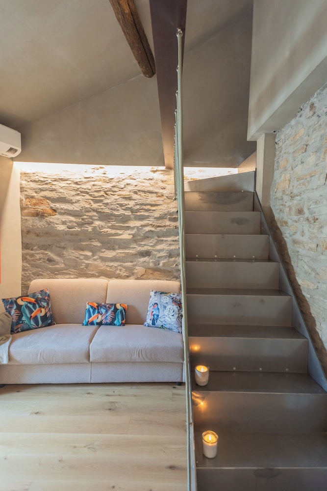 Urio's Castle Suites by Rent all Como