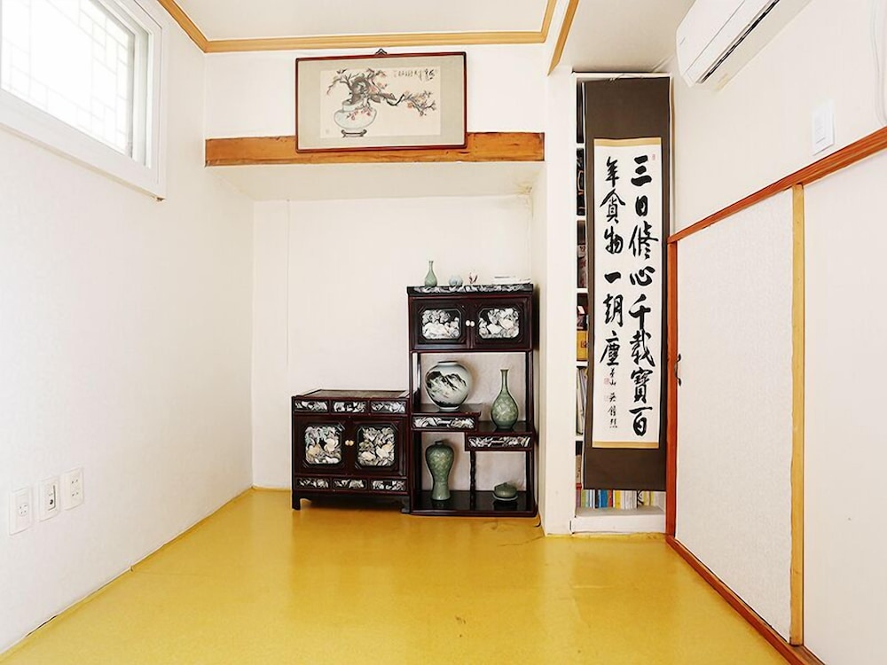 Inwoo House