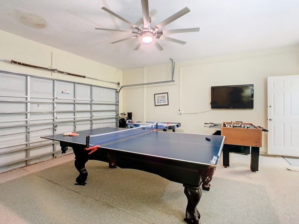 Spacious 5br Home W/ Private Pool+spa In Scenic Davenport Location 5 Bedroom Villa