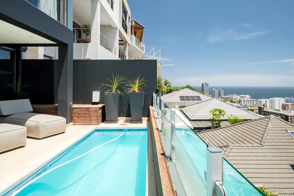 Top Urban Escape w Pool and Ocean View Villa Alexa