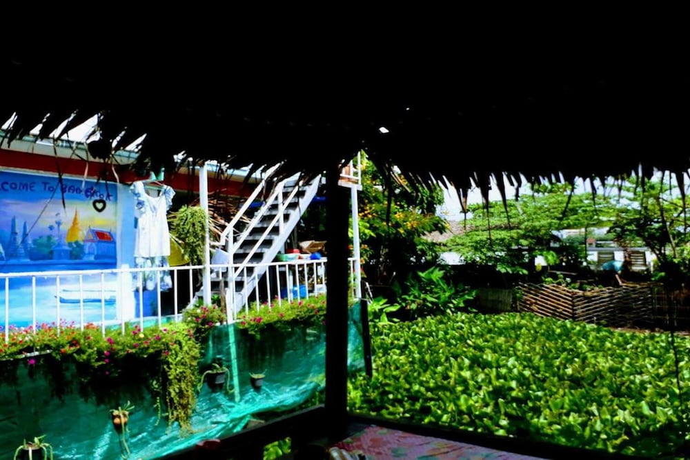 New Phiman Riverview Guesthouse - Hostel