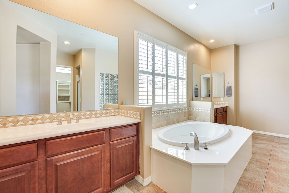 Private Pool & Patio at Home Near Goodyear