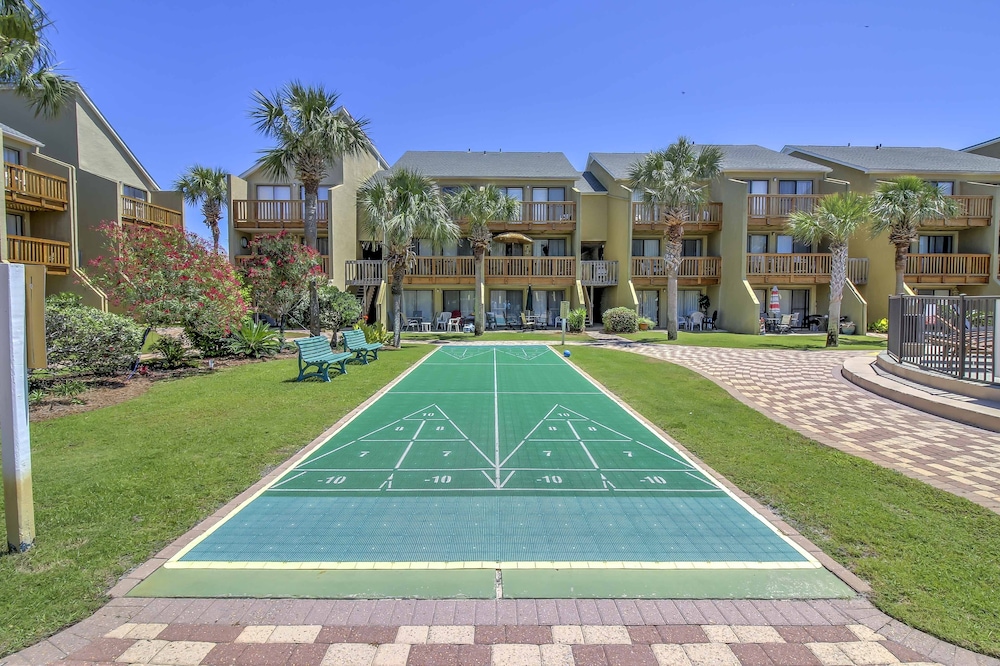 Coastal PCB Condo - Walk to the Ocean! view 3