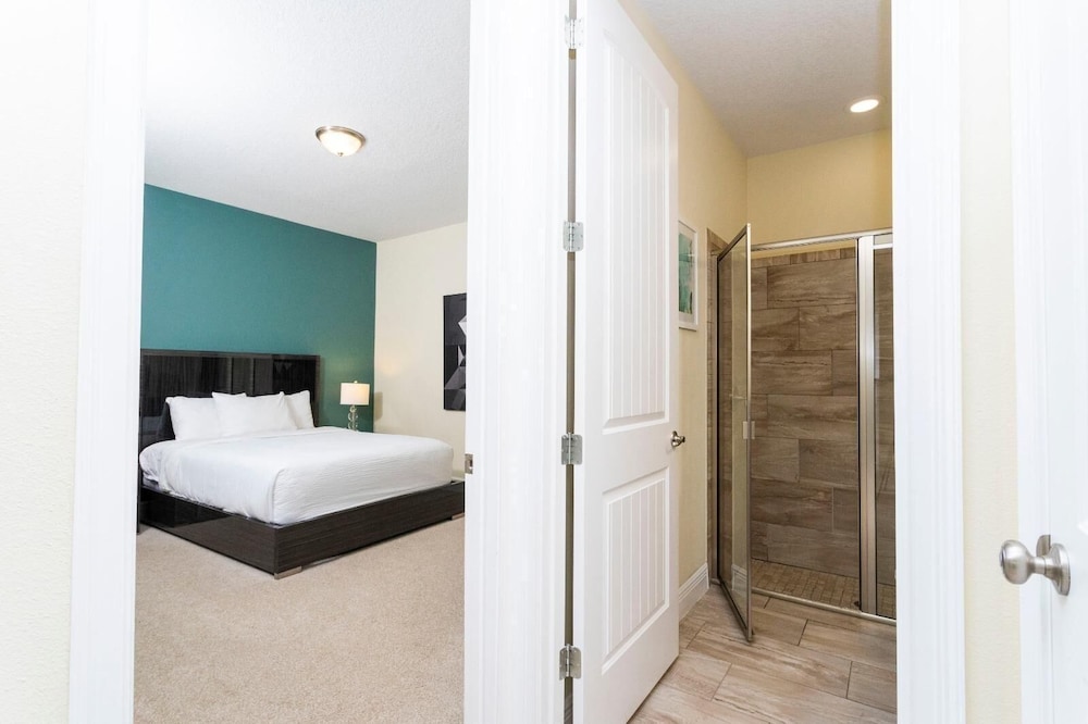 421 NP - Exquisite Retreat at Encore Resort