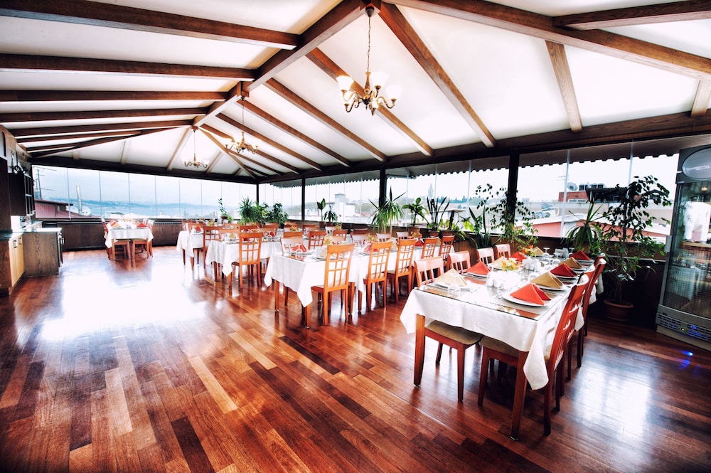 Centrum İstanbul Oteli - Image 35