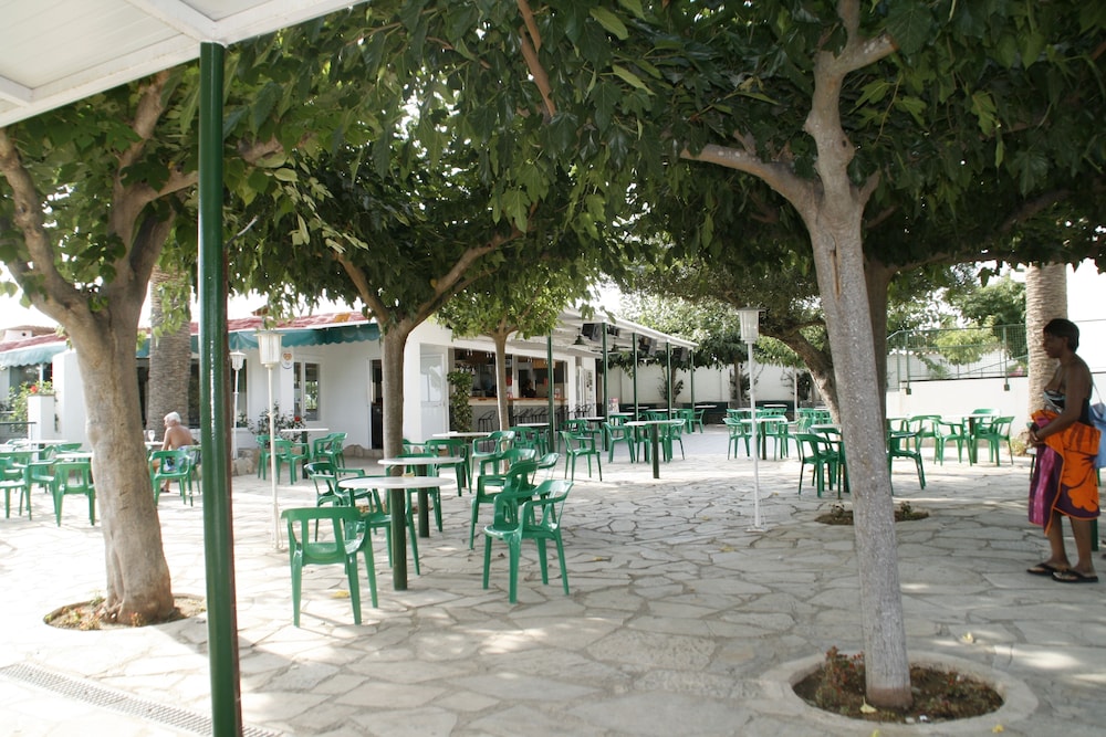 AP Costas - Camping Playa y Fiesta