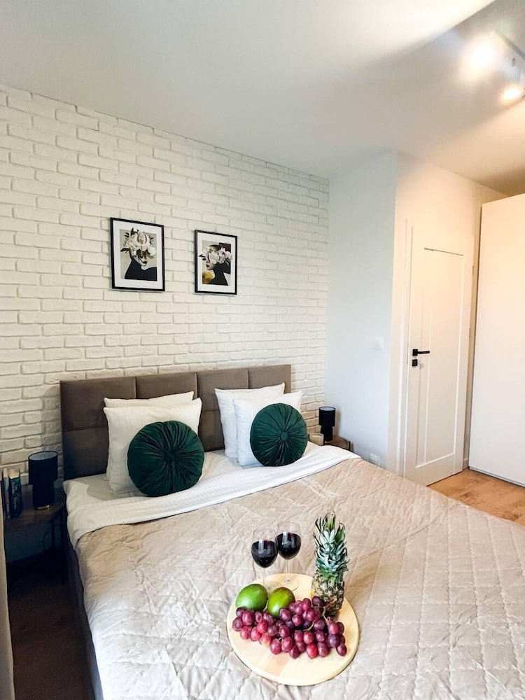 Lumina modern 3-rooms family apart