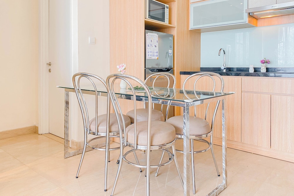 Stunning and Comfy 2BR Apartment at Menteng Park