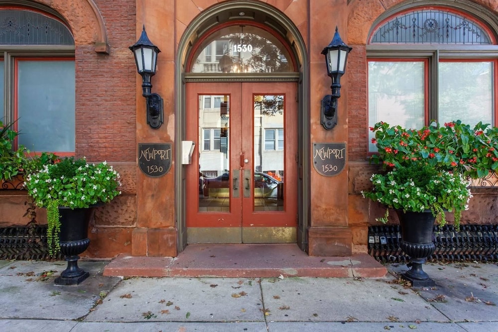 Rittenhouse GEM - Elevator, Gym, Location view 4