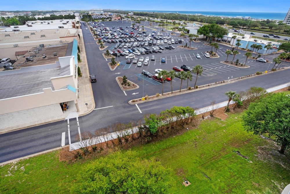 Palms Resort #1808 Jr 2BR