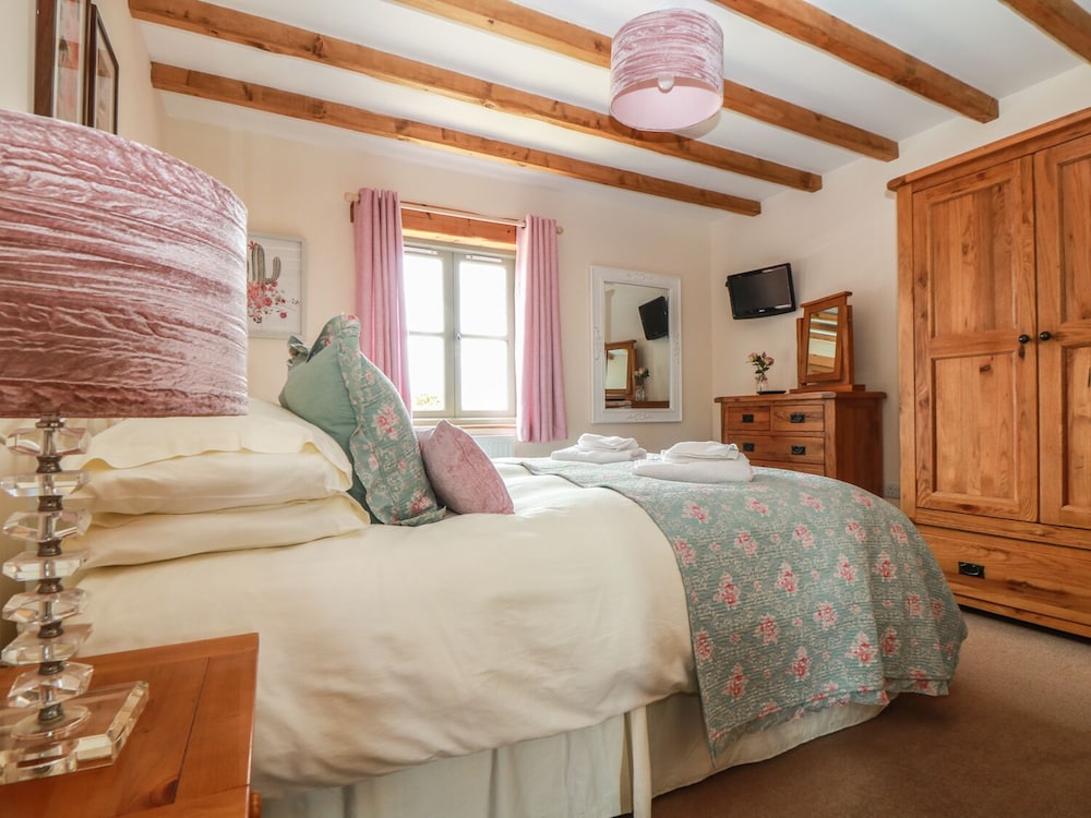 Ash Cottage view 5