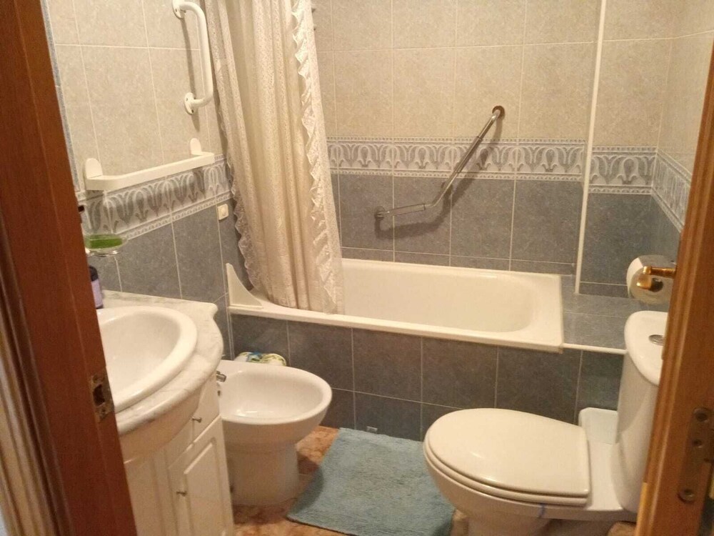 Tipical Spanish Appartment - 2 photo 2