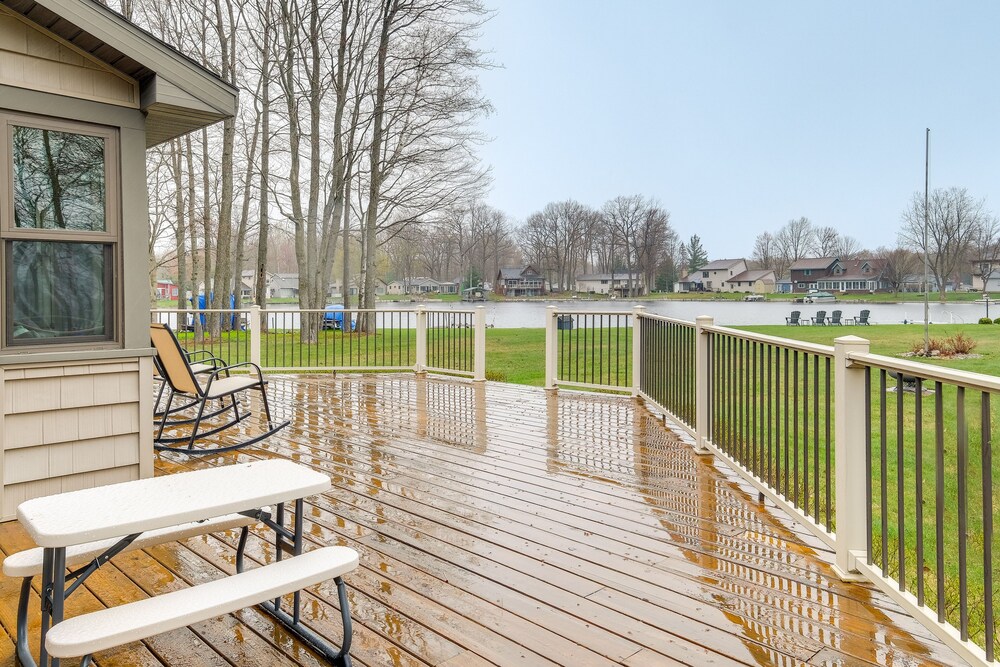 Cadillac Vacations - Cadillac Vacation Rental w/ Dock on Lake Mitchell! - Property Image 7