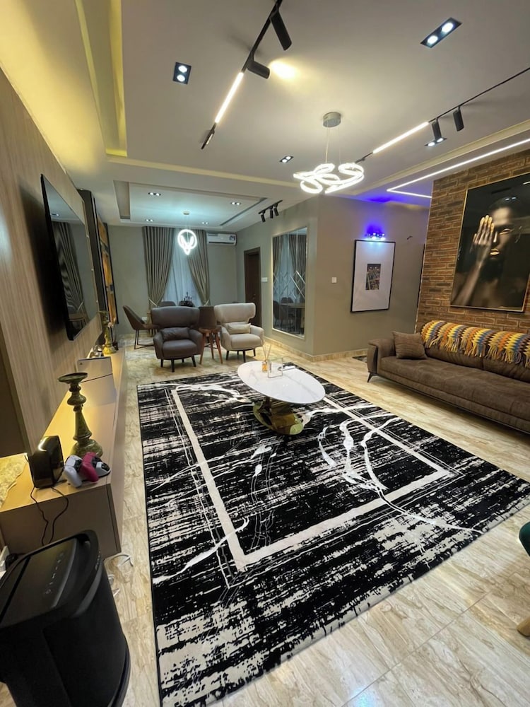 Maivan Luxury Apartment