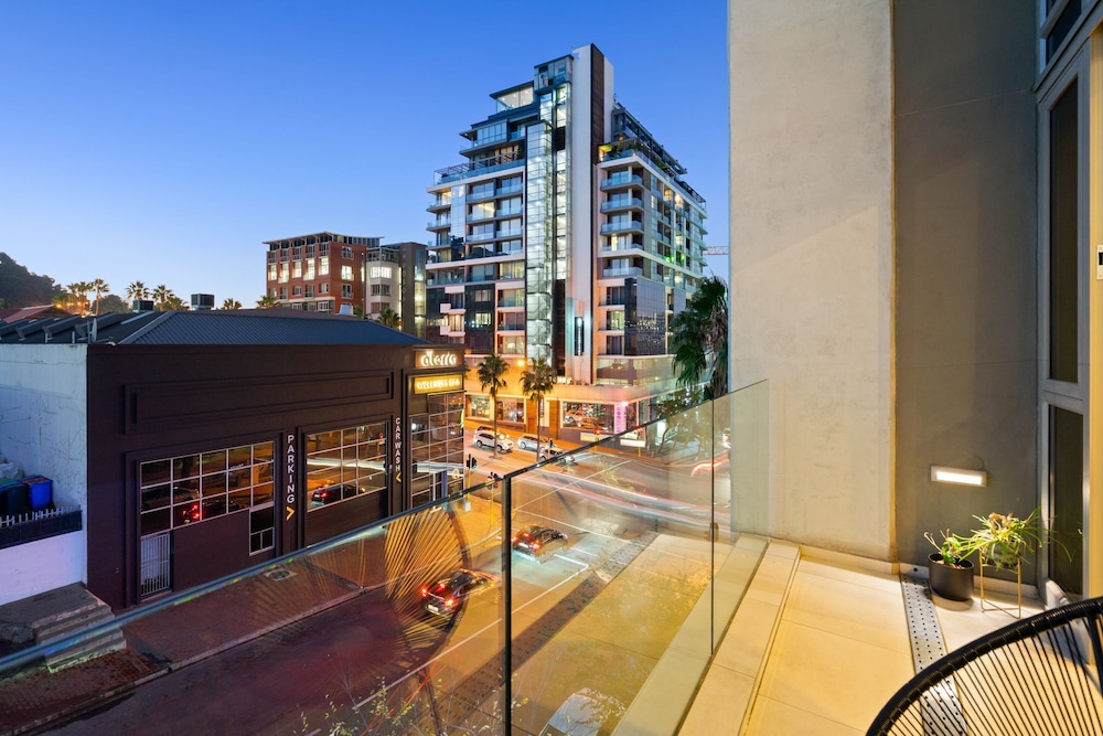 Apartment 307 at 117 on Strand
