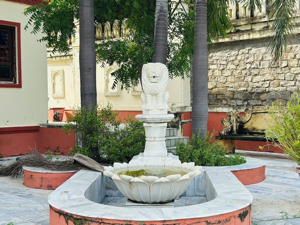 Rajgadhh Palace Resort