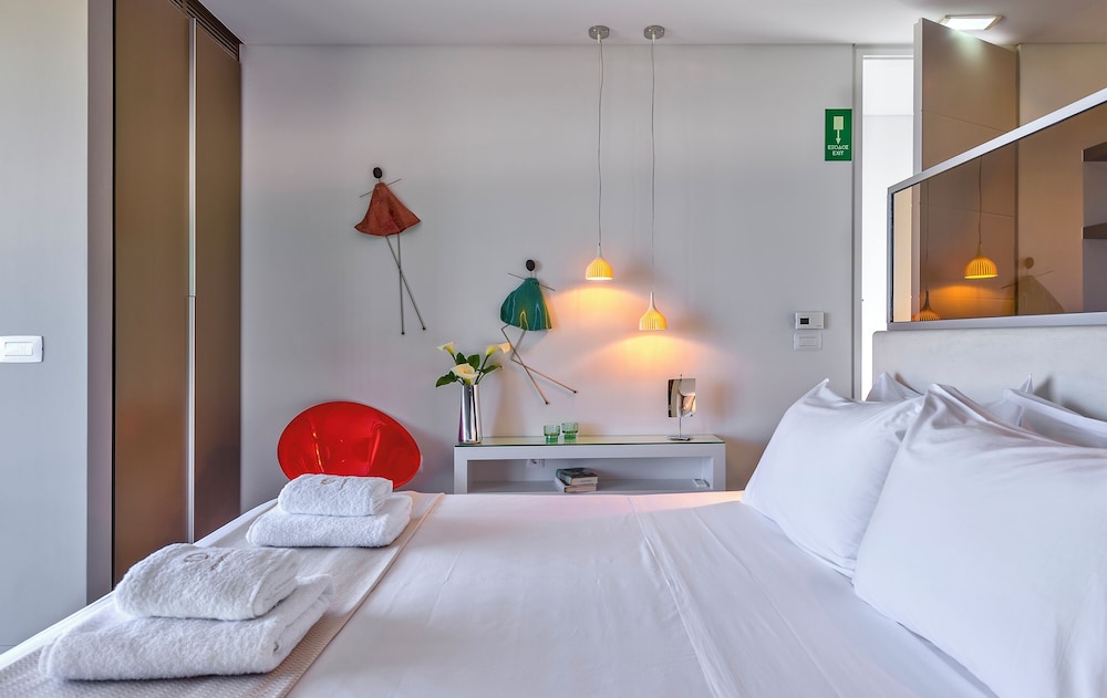 Youphoria Villas
