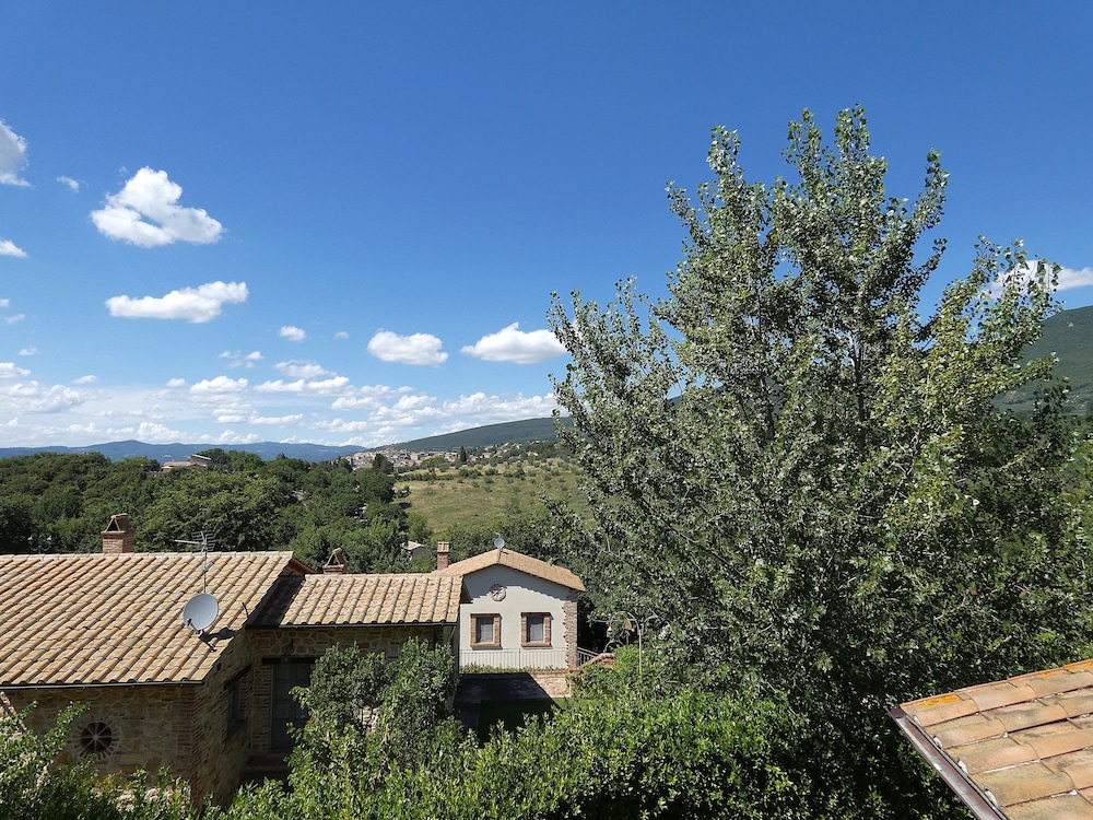 I Escape to Umbria, Quiet