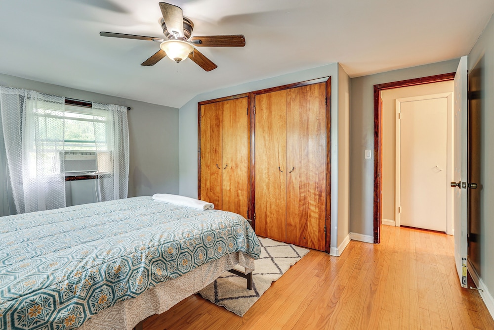 2 Mi to Town: Home w/ Patio & Yard in Waterbury!