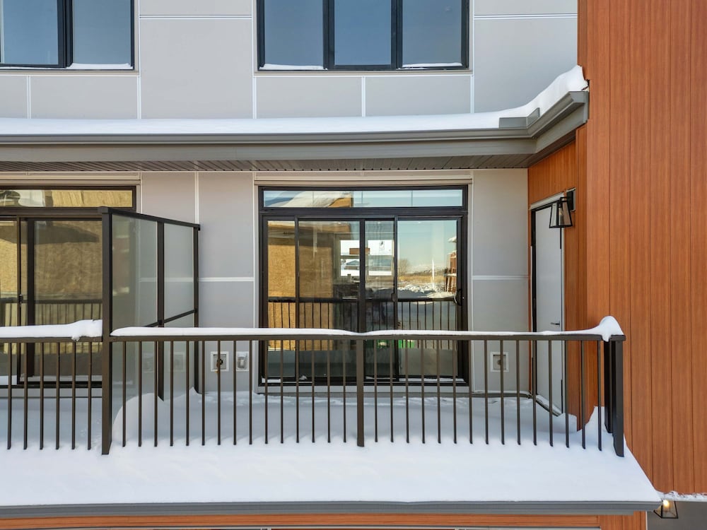 The Belmont Luxury NEW Home Free Indoorparking