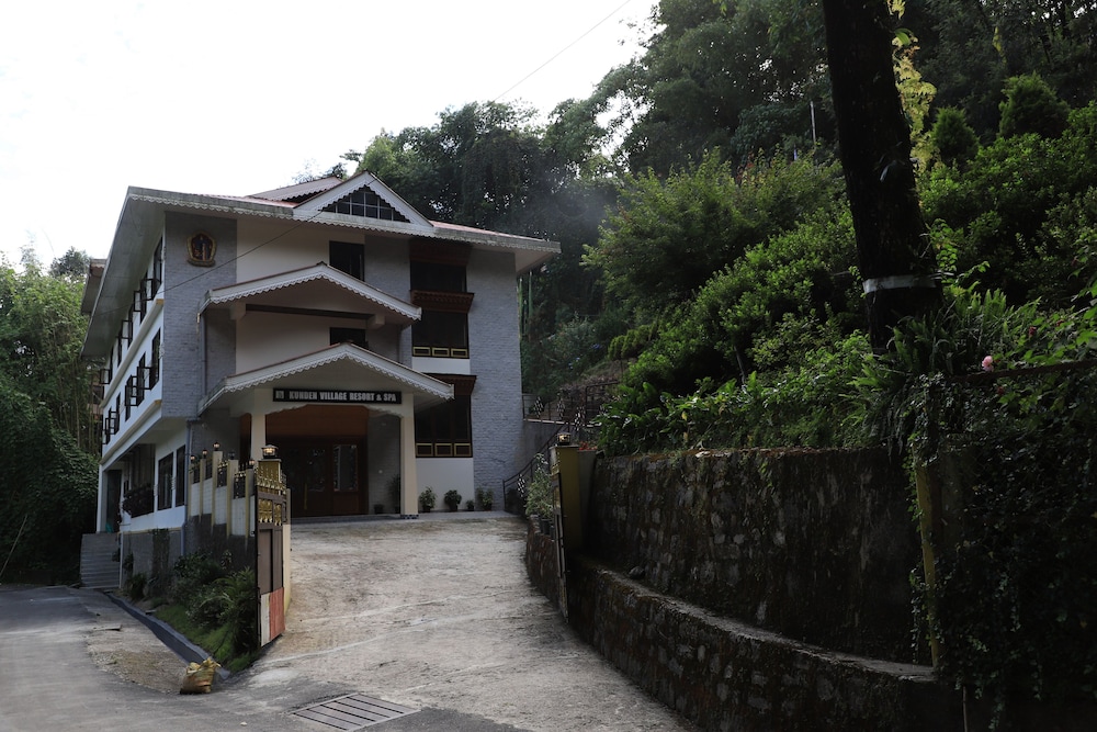 Kunden Fortune Resort Gangtok Near MG Marg