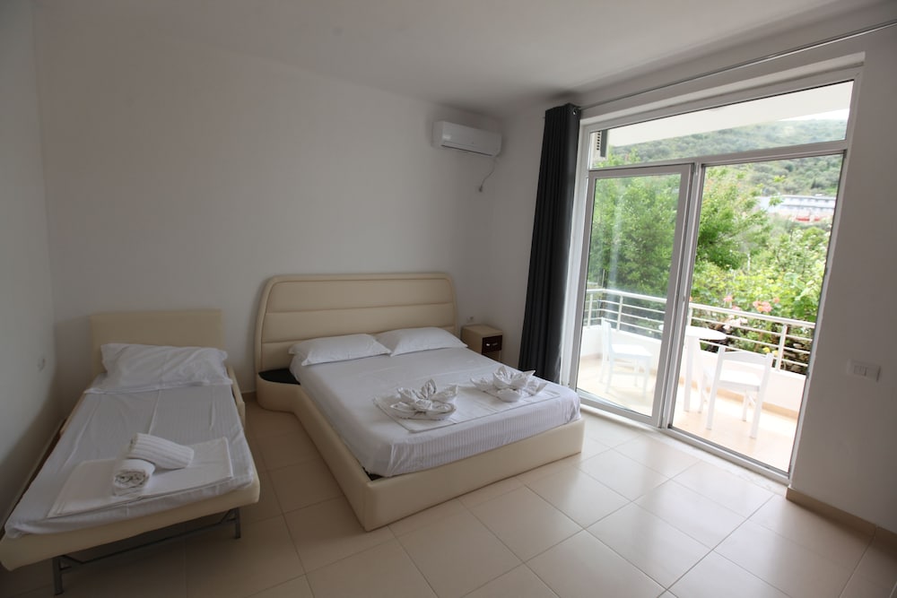 Zahos Hotel