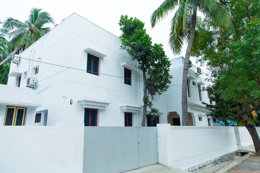 OYO 10789 Hotel Ranga Inn