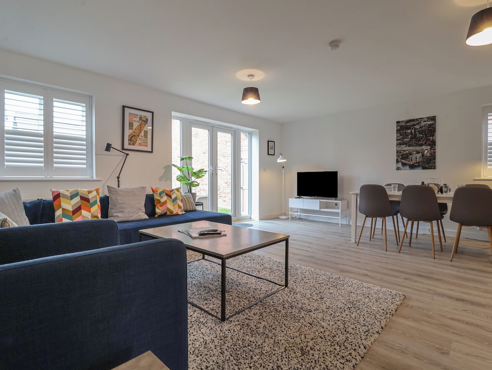 Inishnee House