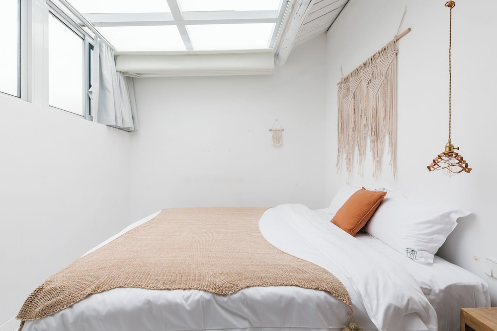 Shanghai Ruochu Designer Guesthouse-Near Shanghai Pudong Airport & Disneyland