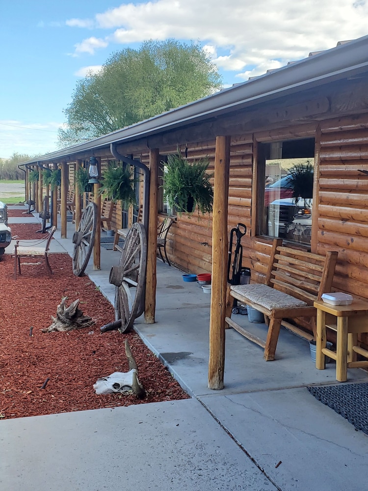 Sportsman Motel