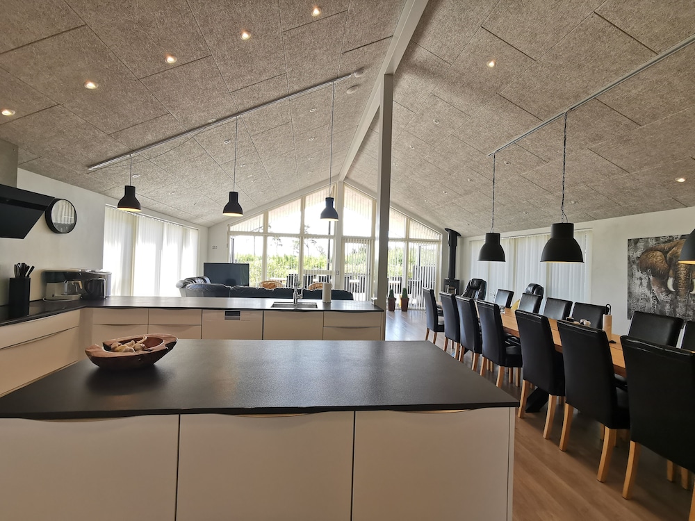 Panoramic Views and Luxurious Comfort on Læsø Island