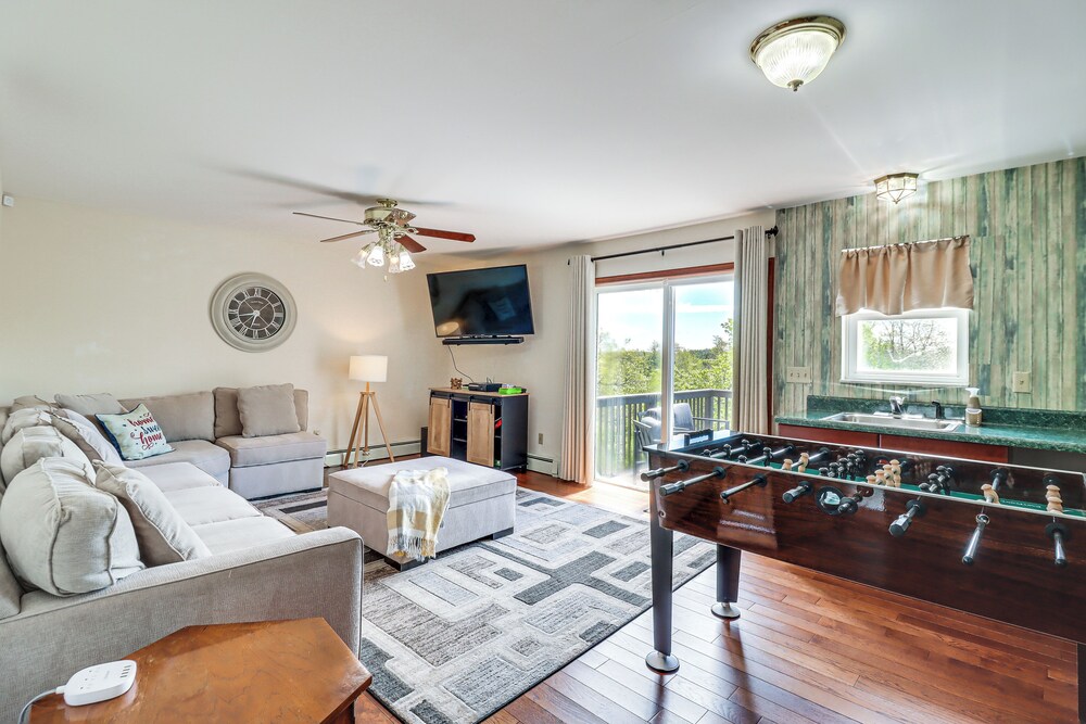 Lake-view Gem w/ Game Room in Long Pond!