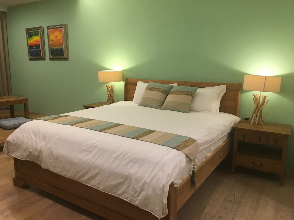 Loha Family Beachside Homestay