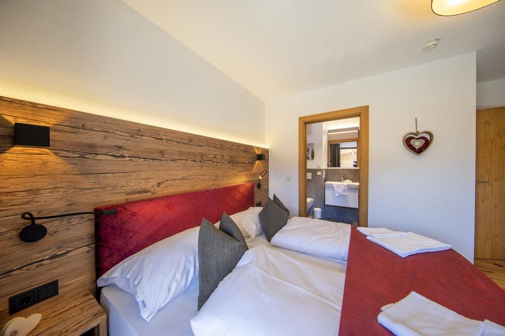 Chalet in Neukirchen Near Ski Lift & Sauna