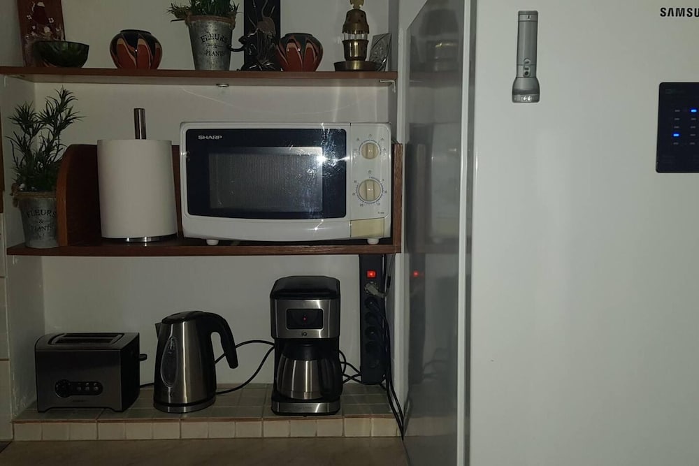 Charming 3-bed House in Tyros view 2