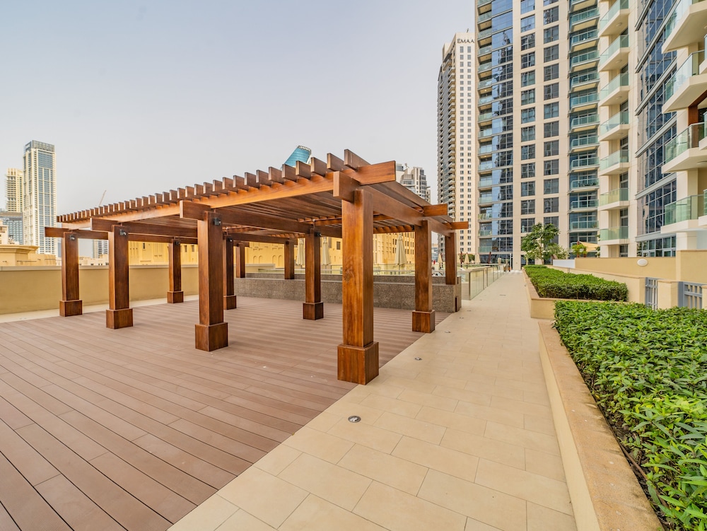 Nouveau Art Deco 3BR with Burj & Canal Views