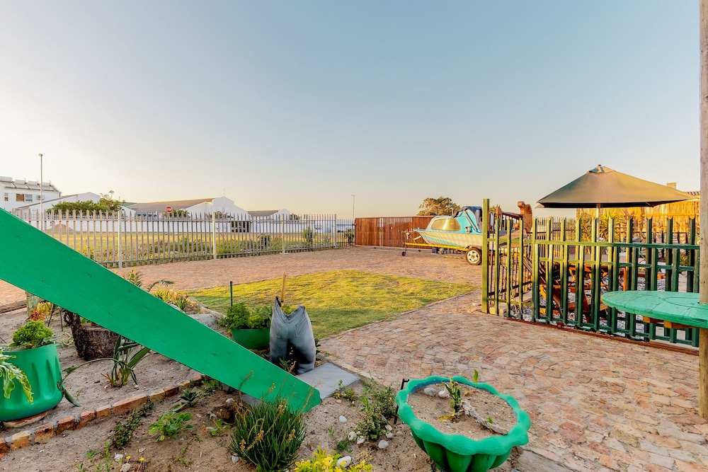 Seeberg Cottage C Hermanus view 3