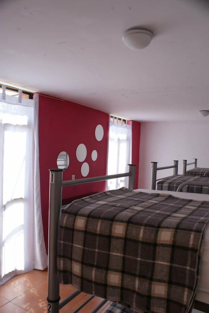 Hostal Punto 79 - Hostel