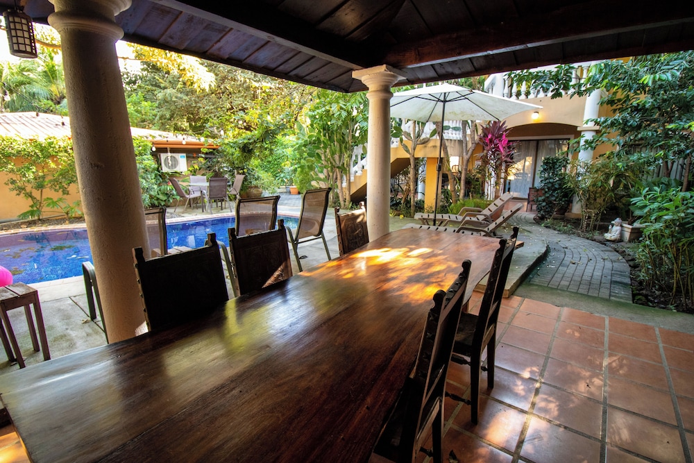Anona Guesthouse