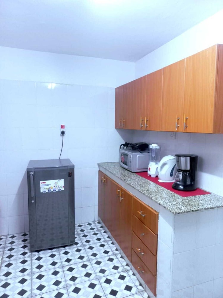 Lux Suites Jacky's Apartments Milimani