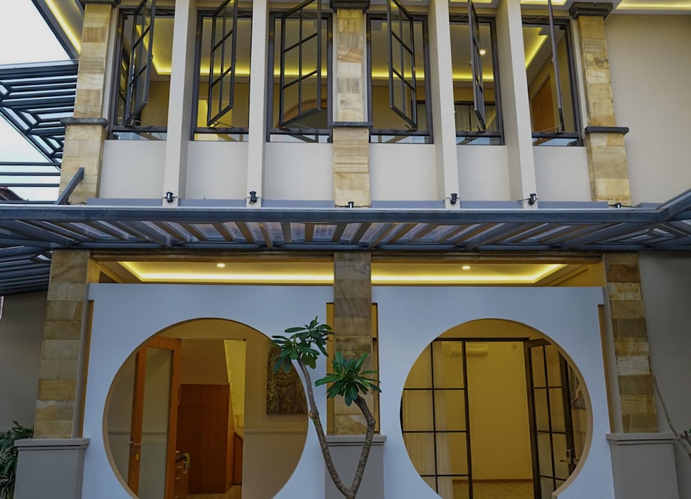 Akanaka Petitenget Bali