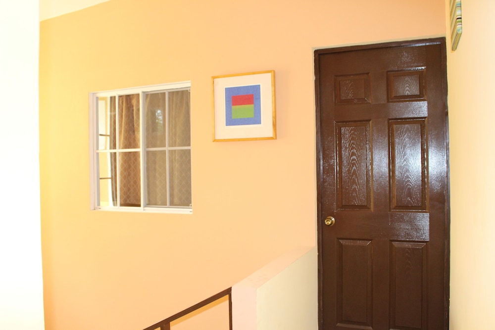 Habitaciones Zona UCA view 4