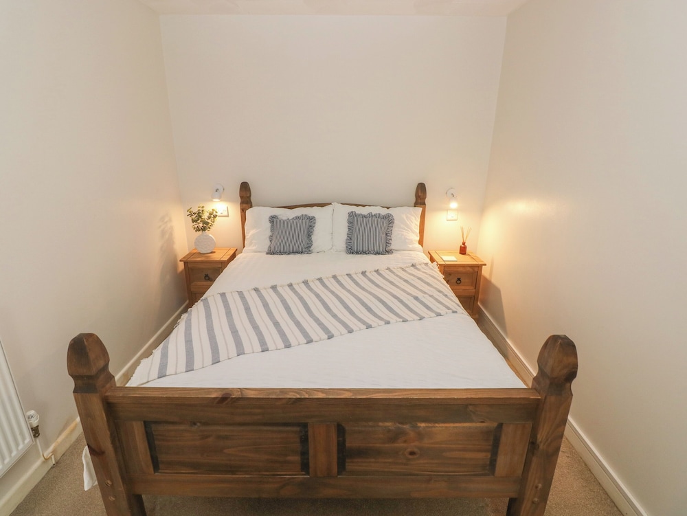 Flat 1