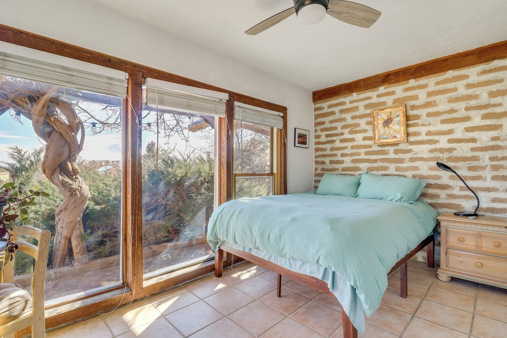 Spacious Mtn-view Gem in Corrales!