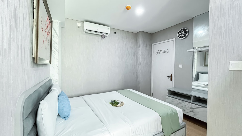Nice and Comfortable 2BR Apartment at Daan Mogot City