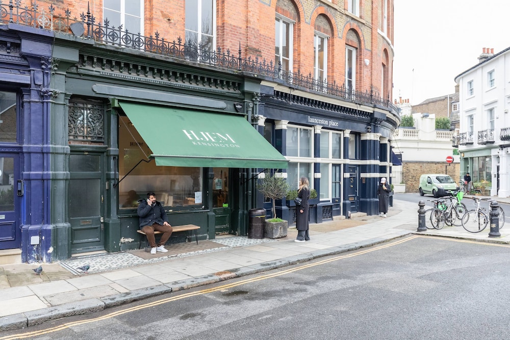 Canning Place Mews by Onefinestay