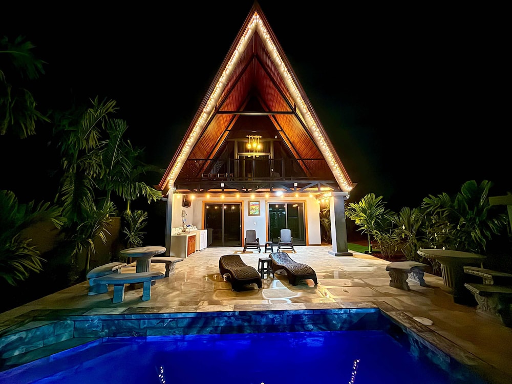 Nayari Arenal Farmstay A-frame Chalet La Fortuna