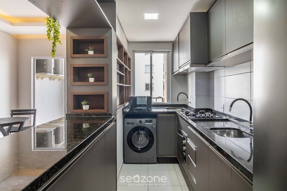 VAC - Beachfront Condo in Itajuba Beach
