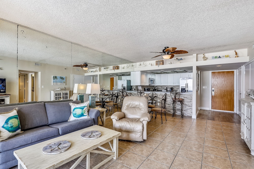 East Pass Towers 107 2 Bedroom Condo by RedAwning